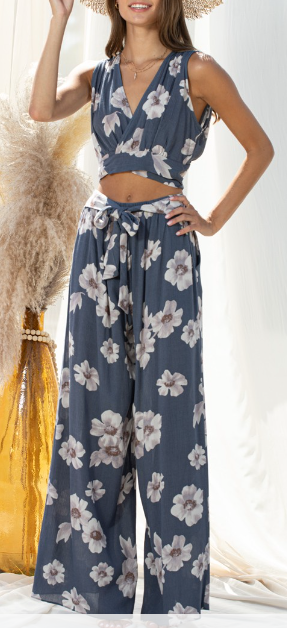 Titan Floral Set