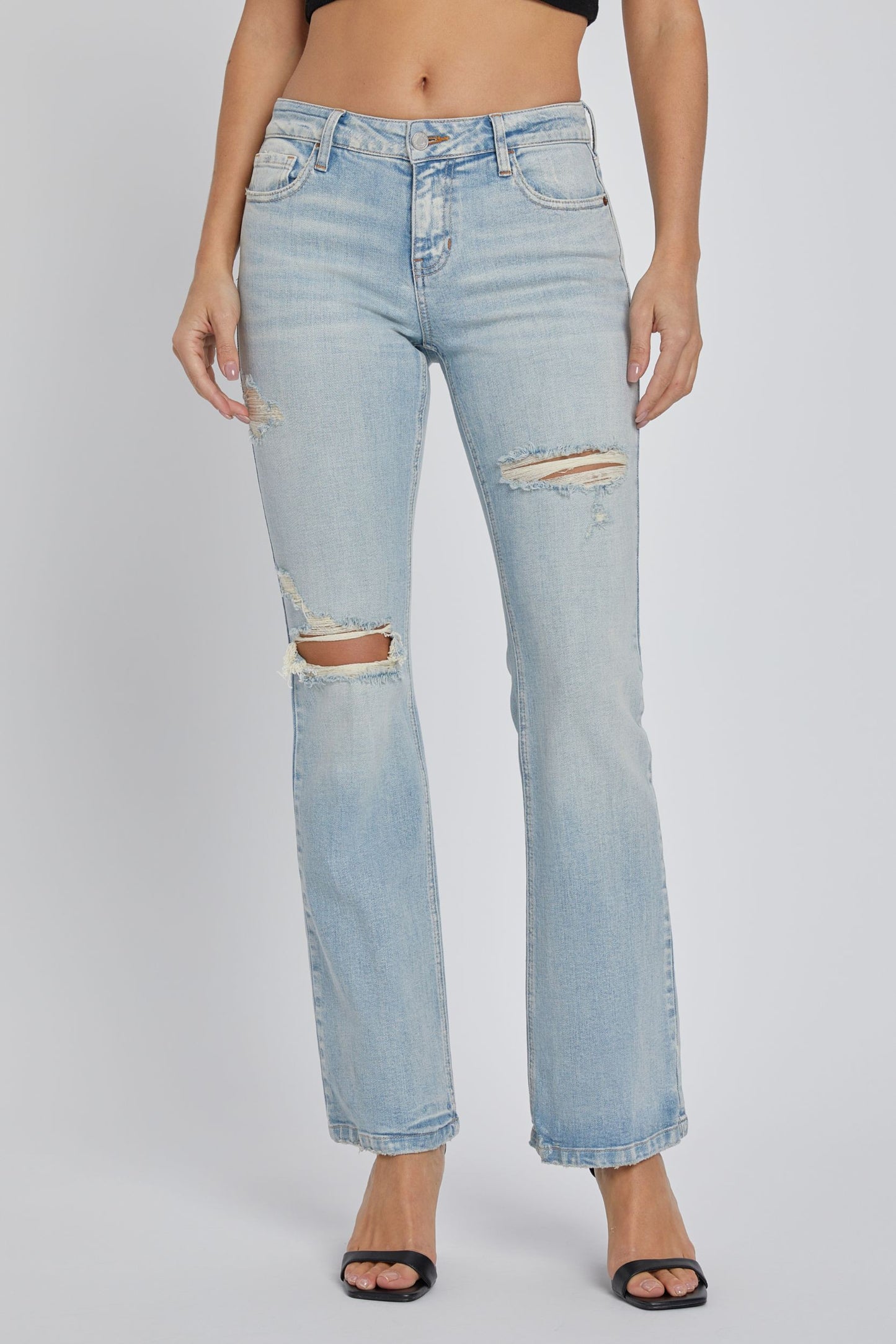 Mid Rise Bootcut Jean w Back Pocket
